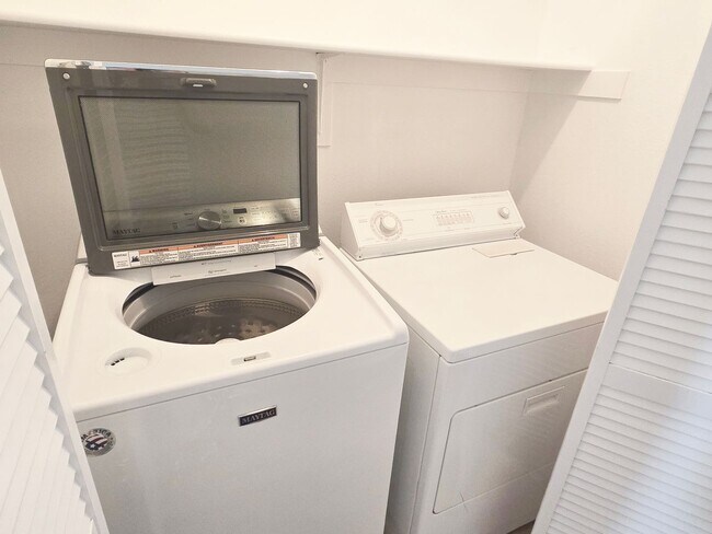 Building Photo - Remodeled 3-bedroom at Cooper and Warner/Ray