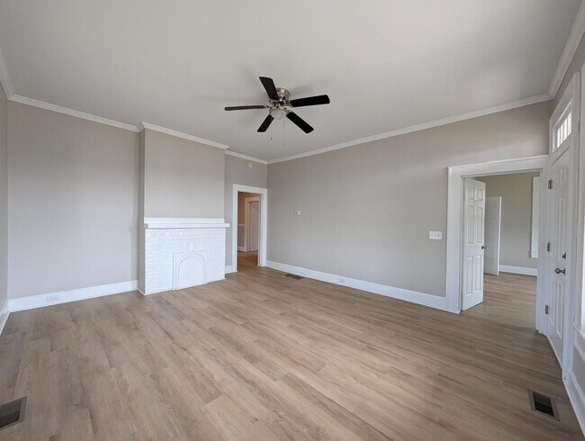 Building Photo - 1522 Buncombe Rd