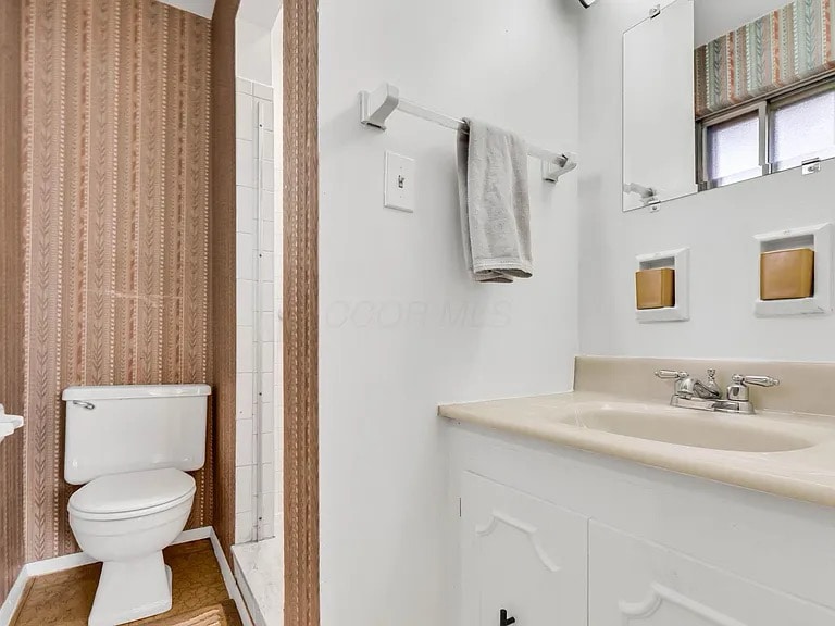 Building Photo - 300 Brookhaven Dr E