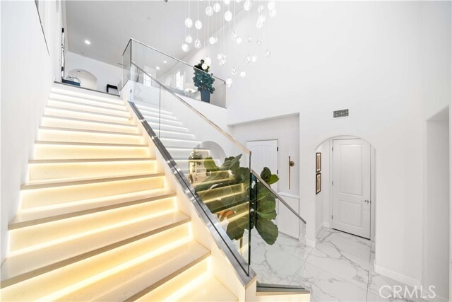 Building Photo - 26 Lowland