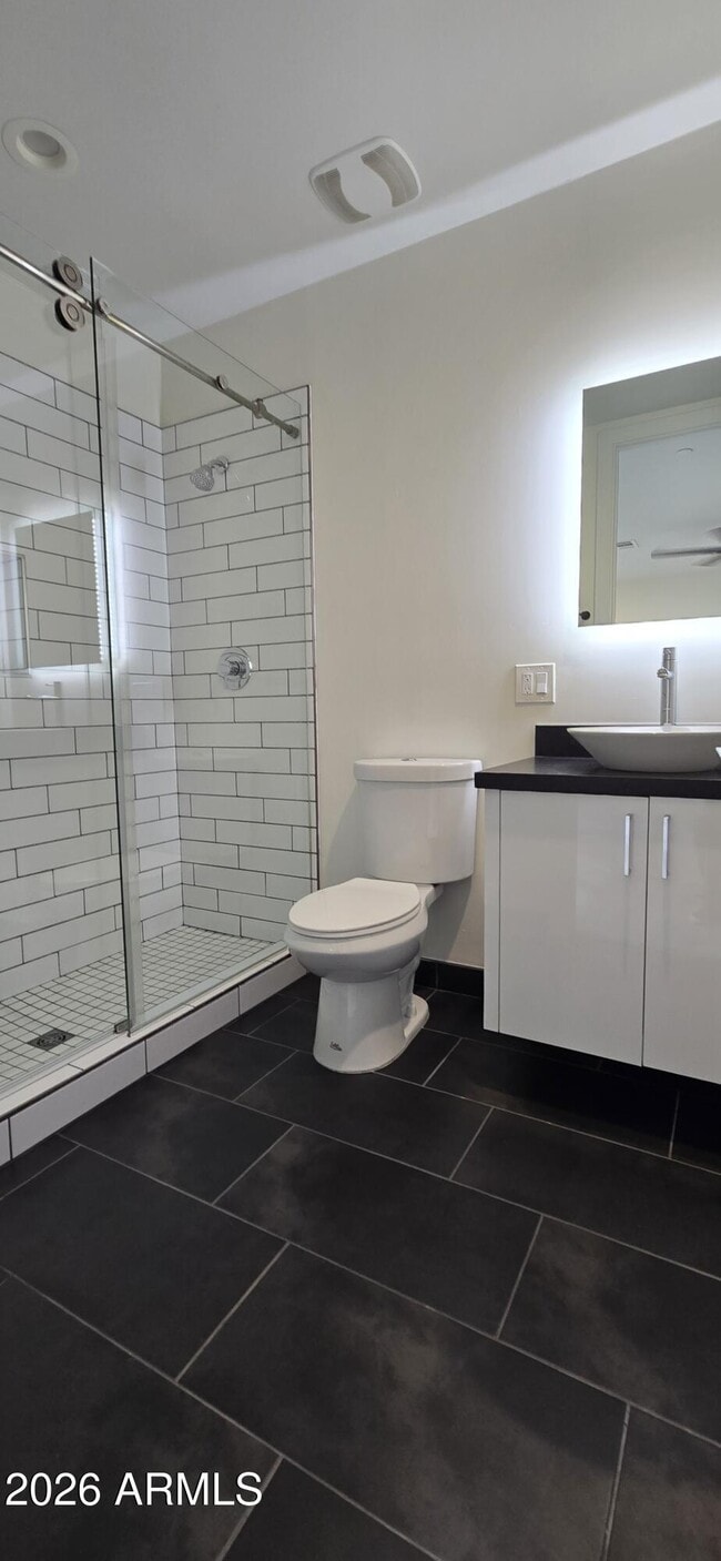 Building Photo - 506 S Hardy Dr