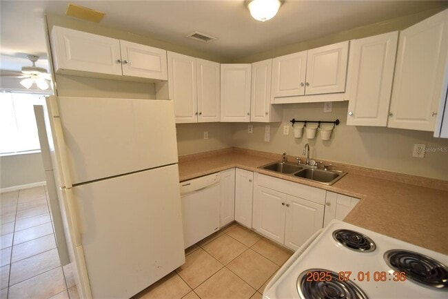 Building Photo - 818 49th Ave N