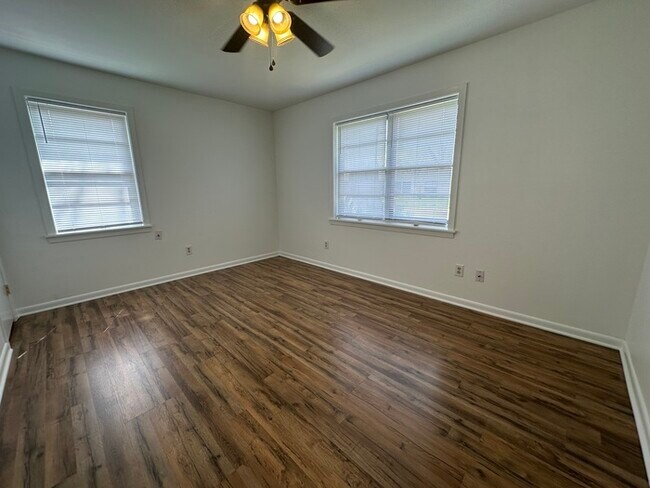 Building Photo - Great home in South Bossier