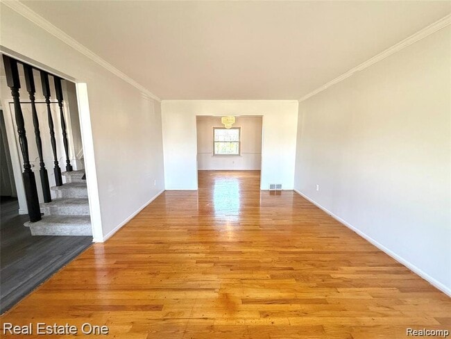 Building Photo - 26211 Simone St