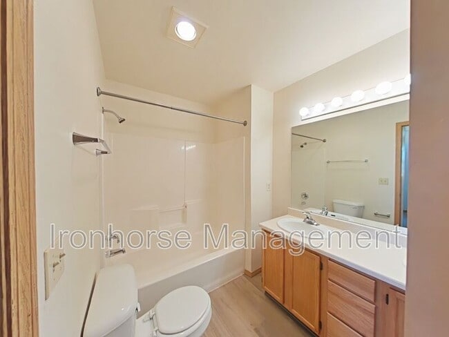 Building Photo - 2471 Wheeler Dr