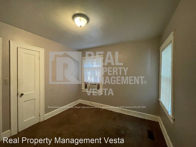 Building Photo - 2 br, 1 bath House - 1052 Mimosa Dr