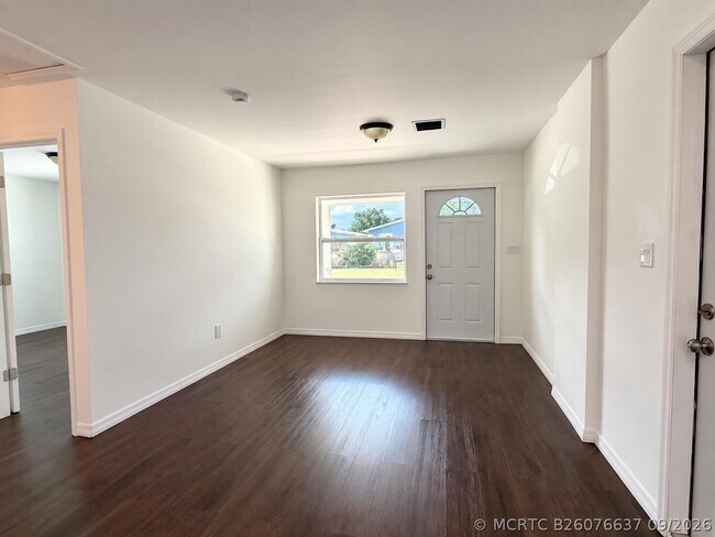 Building Photo - 1418 N 16th St