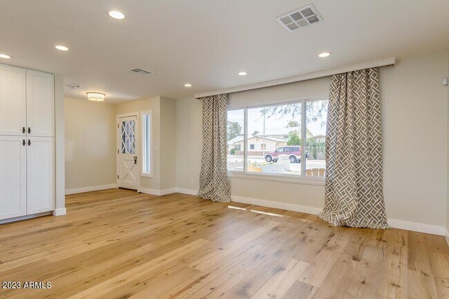 Building Photo - 8420 E Citrus Way