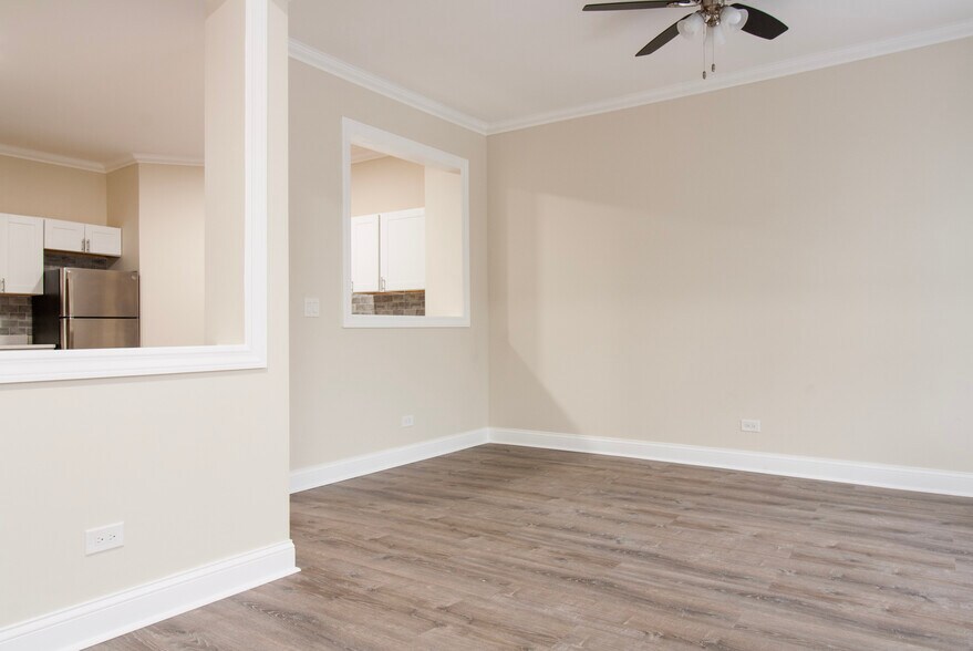 Building Photo - 2905 N Mildred Ave