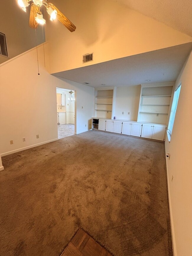 Building Photo - 1225 Mathis Rd