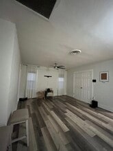 Building Photo - 1711 Cherry St