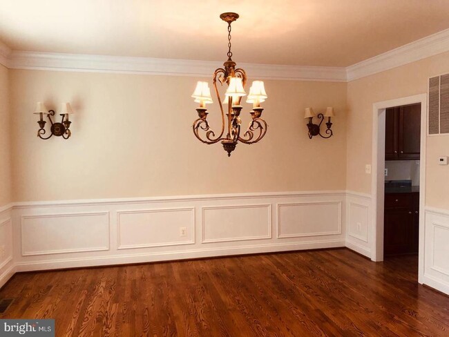 Building Photo - 8533 Gallahan Ct