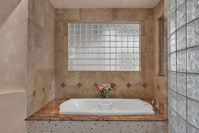 Primary Photo - Island Elegance: 4-Bedroom Luxury Retreat ...