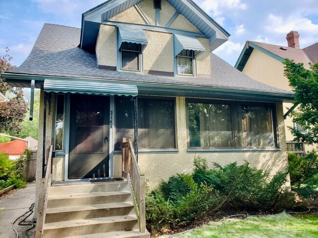 Primary Photo - 3145 S 31st Ave