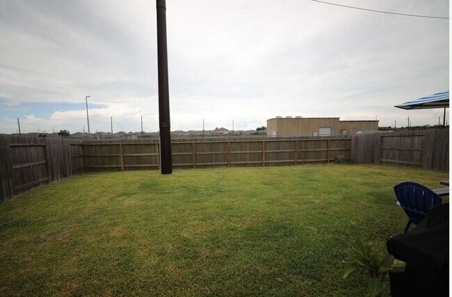 Building Photo - 4122 Brazos Brk Trl