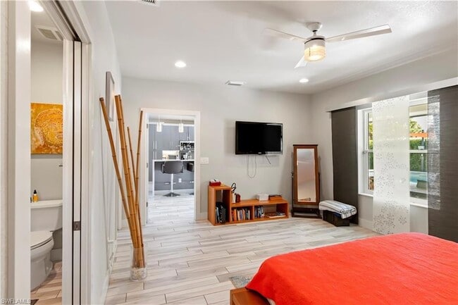 Building Photo - 10990 Goodwin St