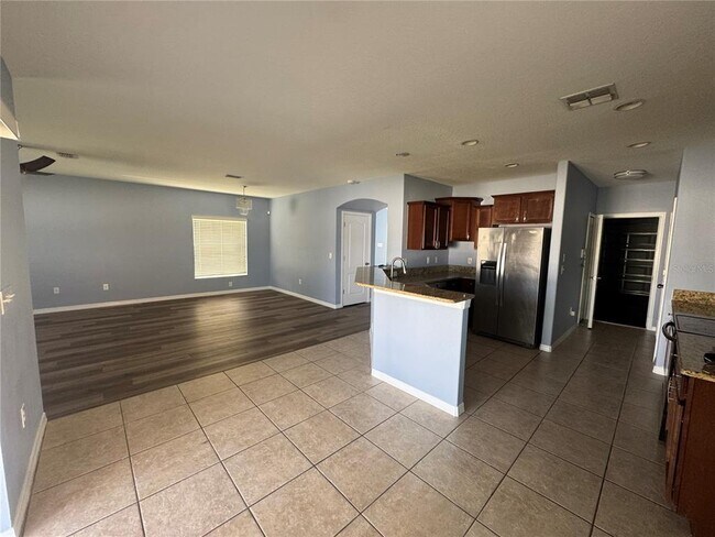 Building Photo - 2120 Song Sparrow Ct