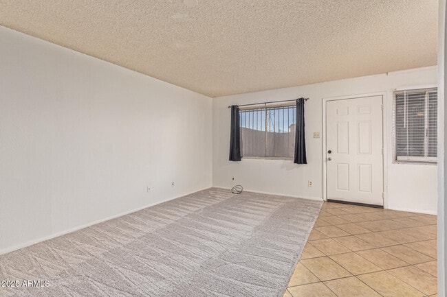 Building Photo - 5044 N 40th Ave