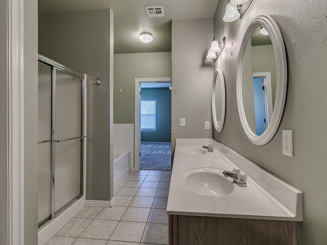 Building Photo - 2044 Sq. Ft. Home- Gated Community with a ...