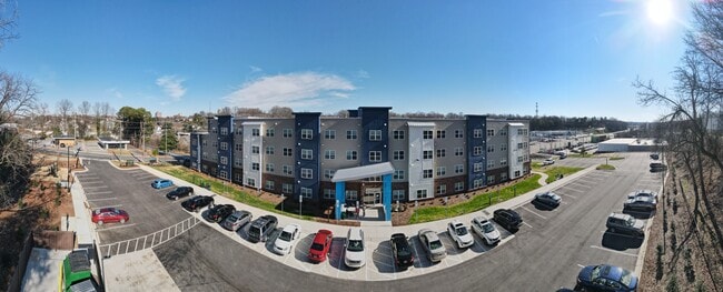 Building Photo - 600 Peters Creek