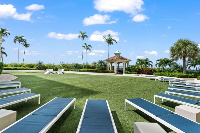 Building Photo - 600 W Las Olas Blvd