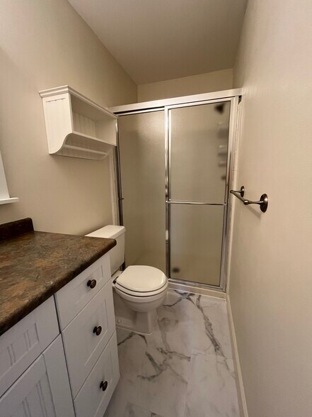 Building Photo - 3010 Bolgos Cir