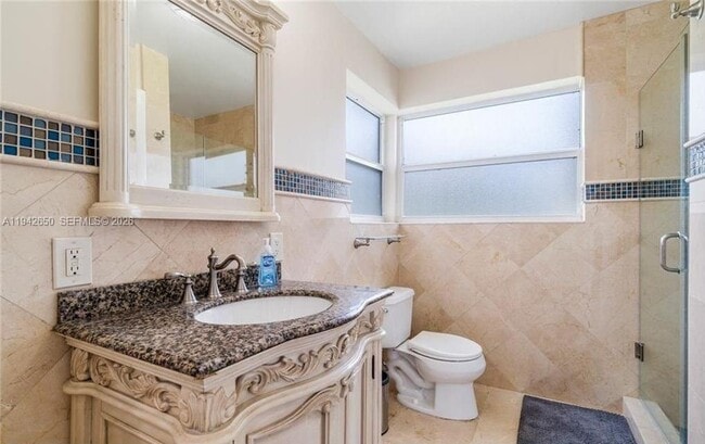 Building Photo - 601 N 44th Ave