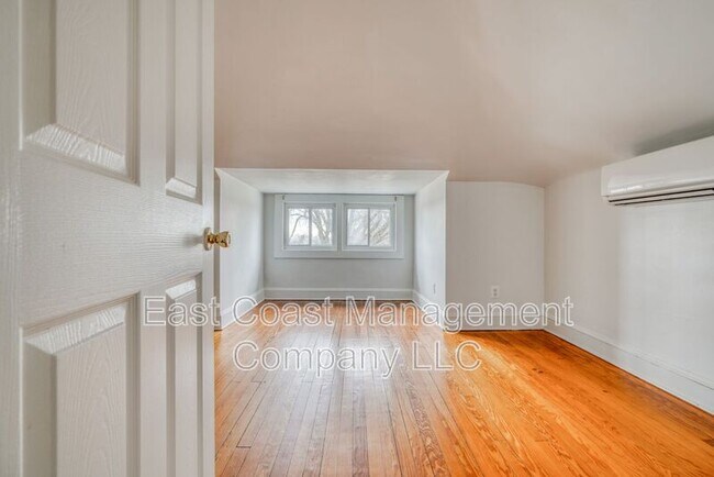 Primary Photo - 6 Cromarty Rd