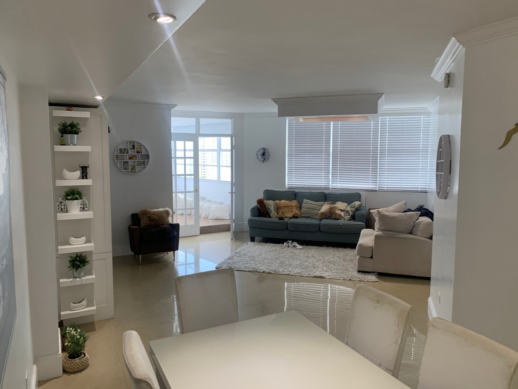 Building Photo - 801 Brickell Bay Dr