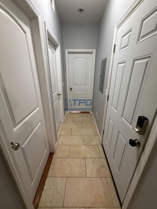 Building Photo - 142 Ripley Pl