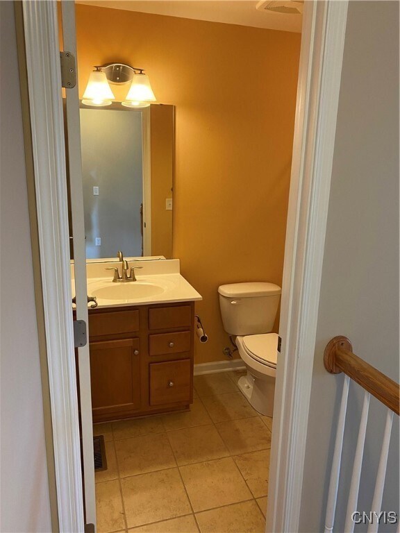 Building Photo - 107 Shaker Heights