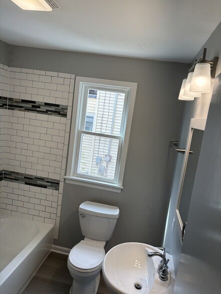 Bathroom - 6015 5th Ave