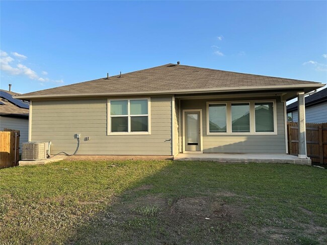 Building Photo - 125 Wichita River Rd