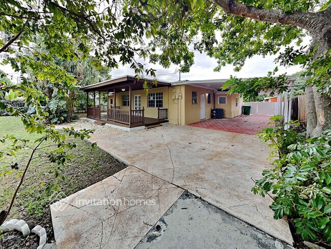 Building Photo - 1261 NW 202nd St