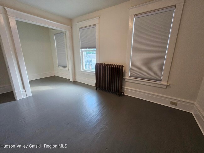 Building Photo - 161 Green St