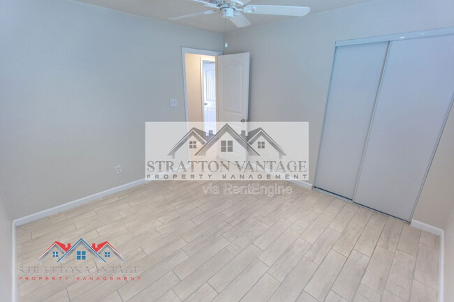 Building Photo - 11033 N Geronimo Dr