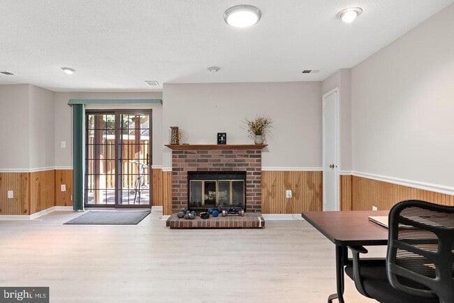 Building Photo - 3939 Tallow Tree Pl