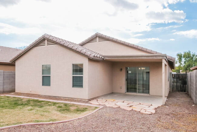 Building Photo - 1758 W Desert Hills Dr