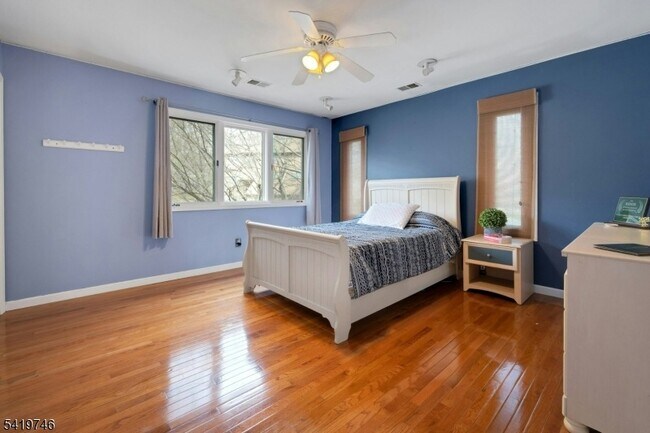 Building Photo - 34 Lockley Ct