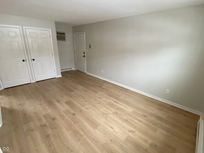 Building Photo - 701 S 14th St