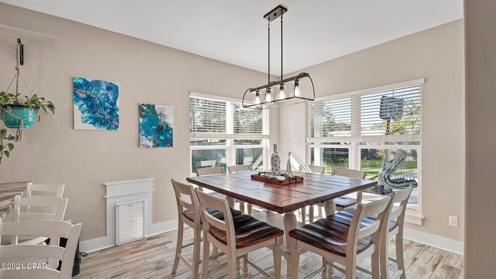 Building Photo - 2916 Laurie Ave