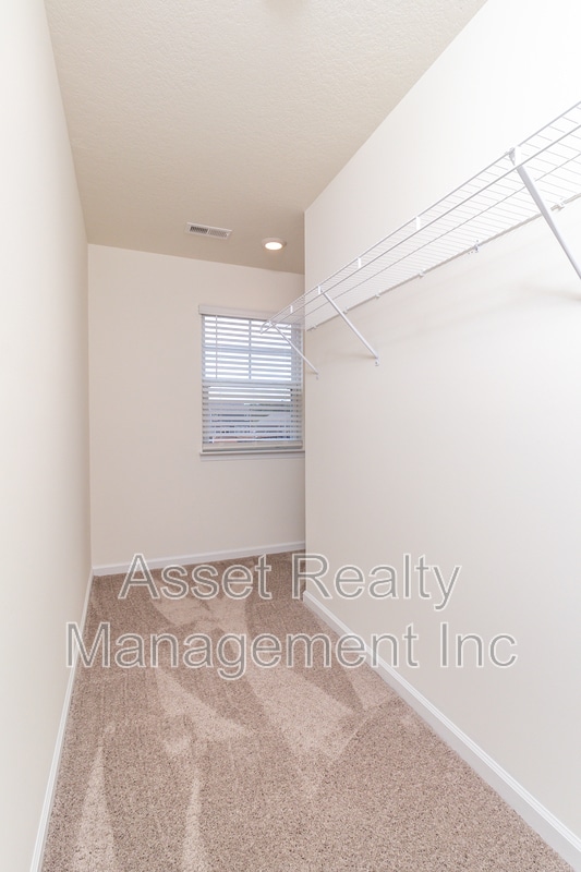 Building Photo - 3048 Nicole Cir