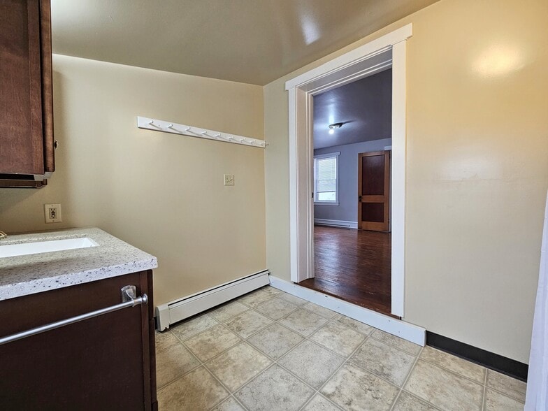 Building Photo - 32 N Farmersville Rd