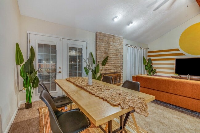 Building Photo - 2539 Jester Ln