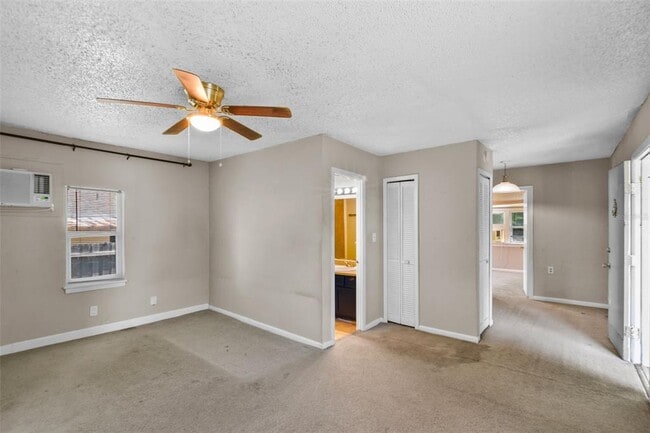 Building Photo - 33 N Normandale Ave
