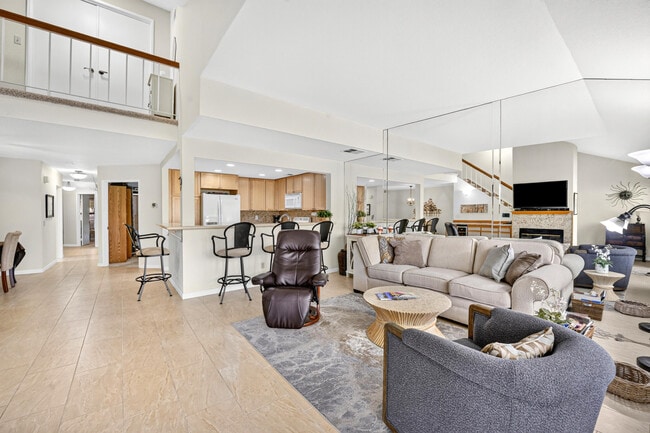 Building Photo - 41385 Woodhaven Dr W
