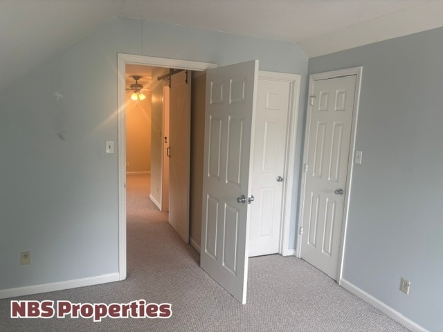 Building Photo - 7404 Foxglove Ln