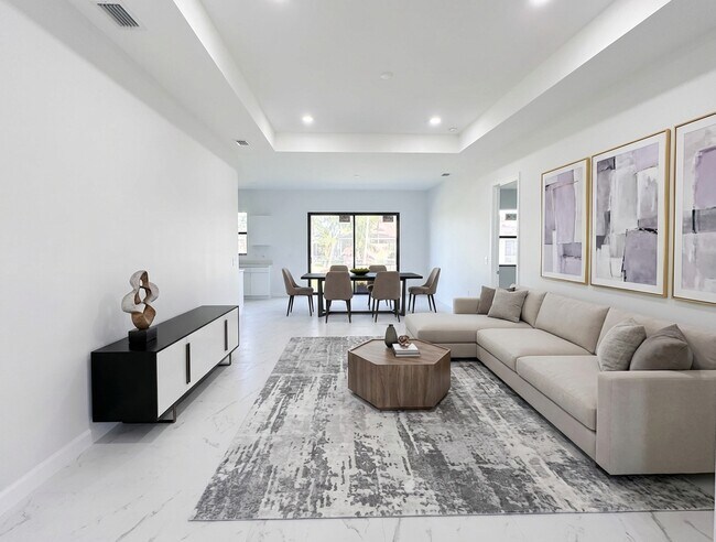 Building Photo - 1027 Kismet Pkwy