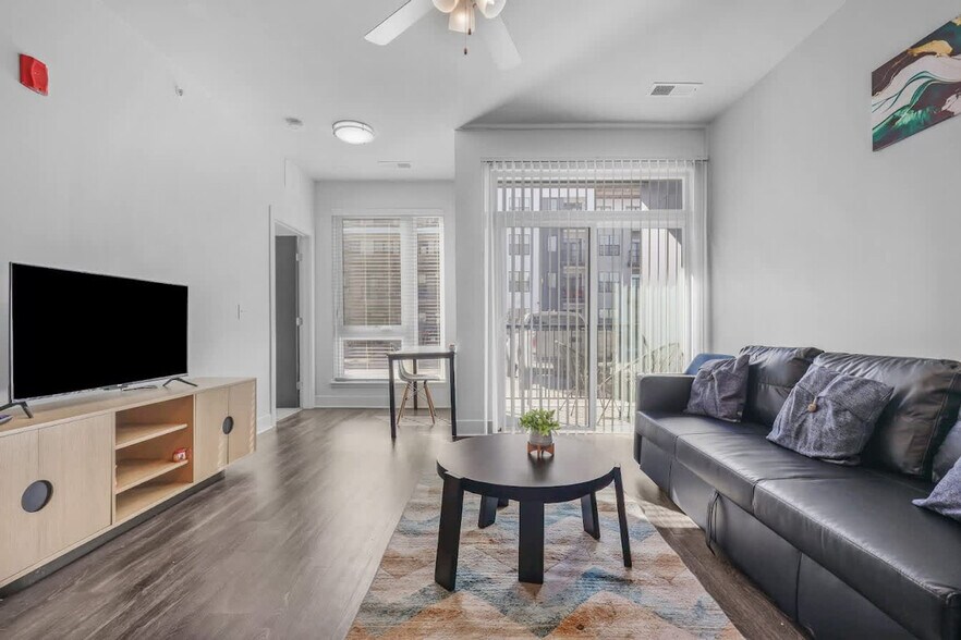 Primary Photo - 8506 Westfield Blvd