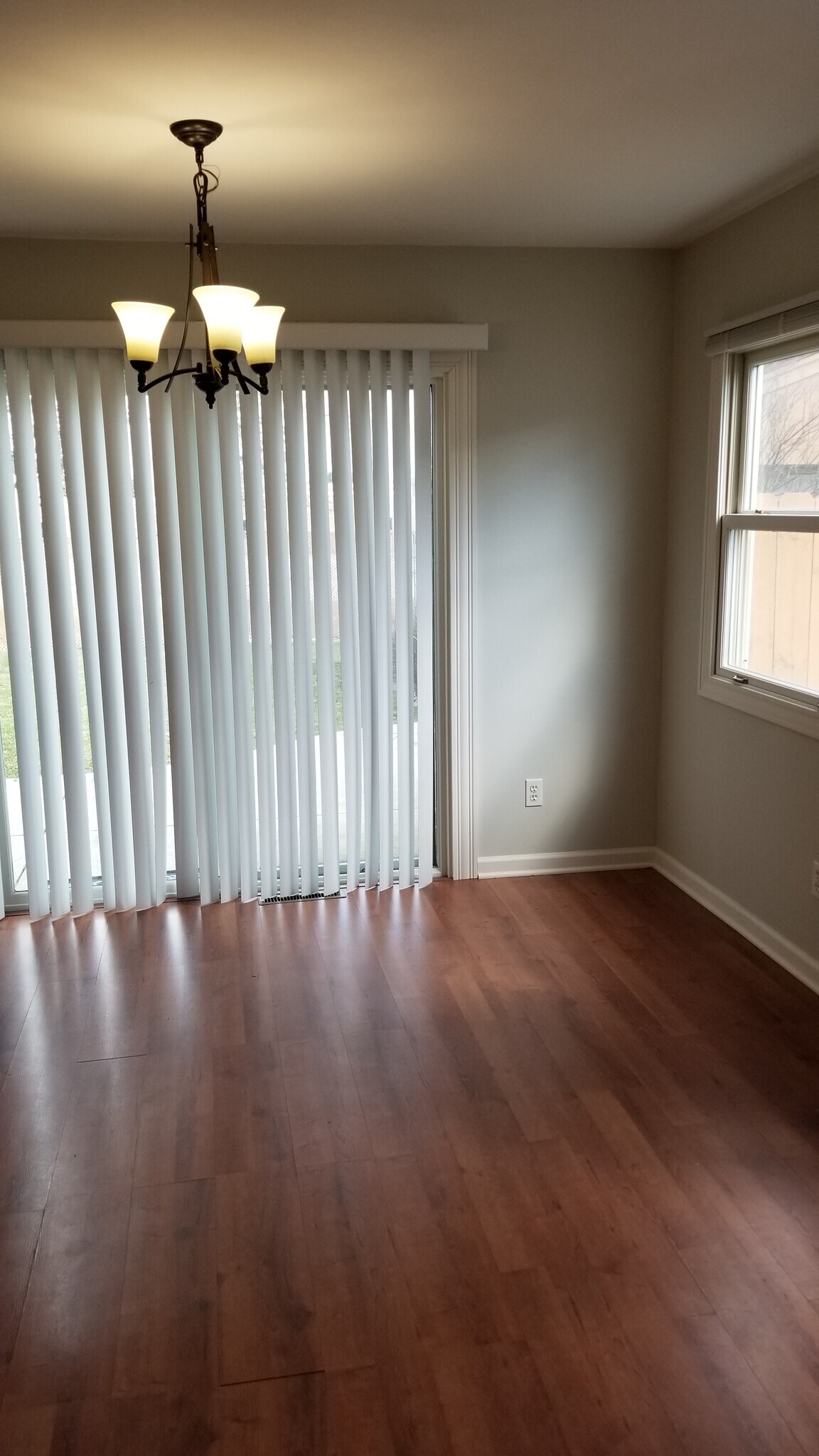 Eat In Kitchen - 134 Chestnut Ridge Dr